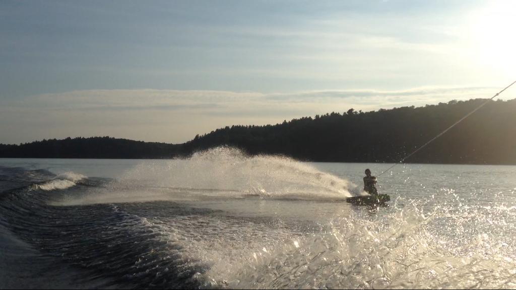Little Hawk Resort & Marina Algonquin Highlands Екстер'єр фото