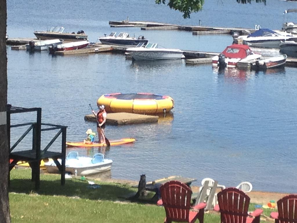 Little Hawk Resort & Marina Algonquin Highlands Екстер'єр фото