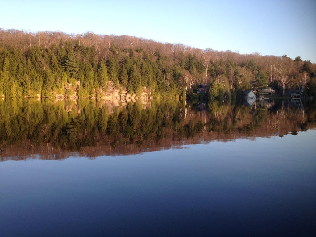 Little Hawk Resort & Marina Algonquin Highlands Екстер'єр фото