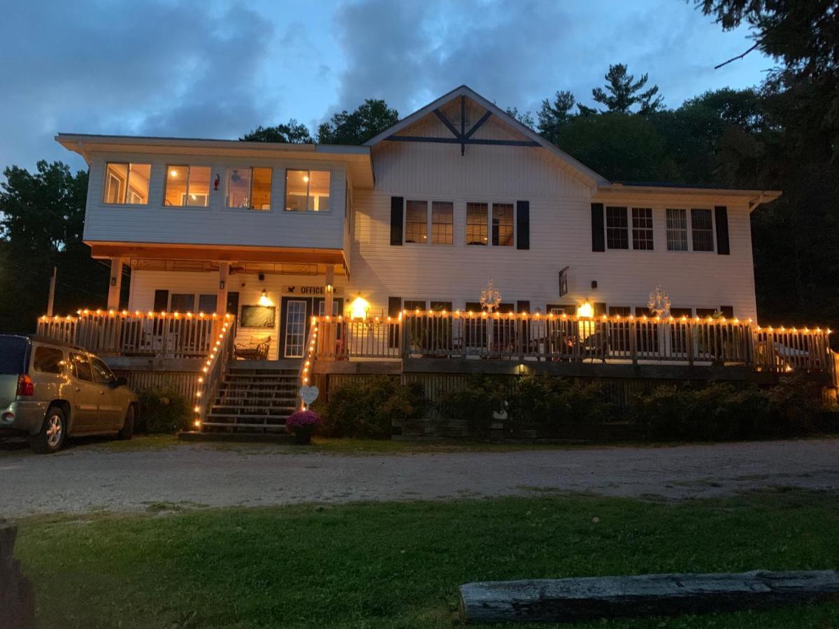 Little Hawk Resort & Marina Algonquin Highlands Екстер'єр фото